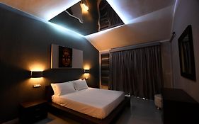 The Apartment Top Floor